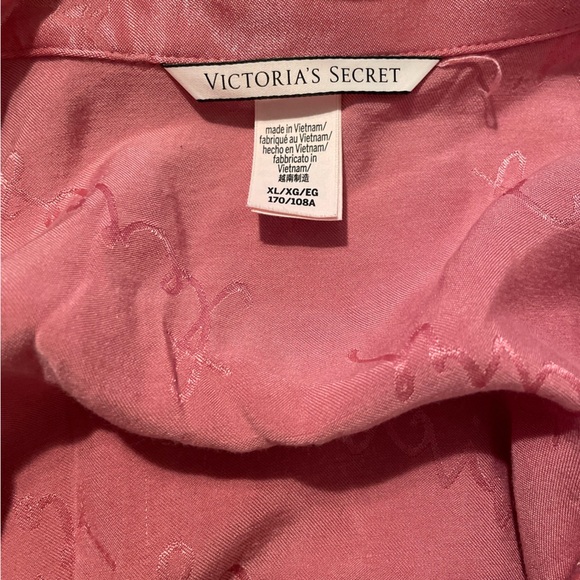 Victoria Secret silky romper/ sleepwear intimates, Size XL, EUC - Picture 5 of 6